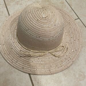 Anne klein hat natural